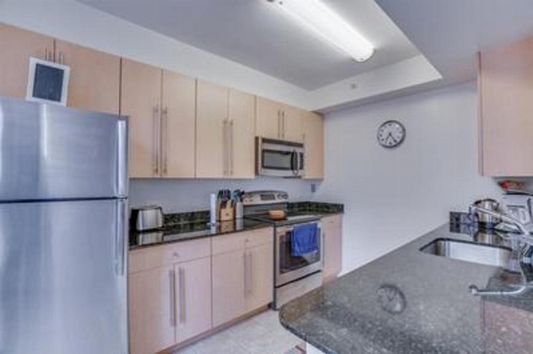 Heaven On Baltimore at Harborfront image 15