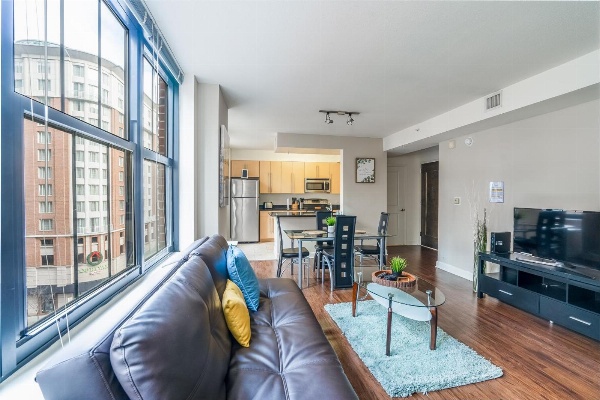 Heaven On Baltimore at Harborfront image 3