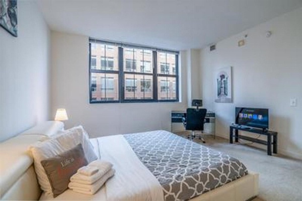 Heaven On Baltimore at Harborfront image 7
